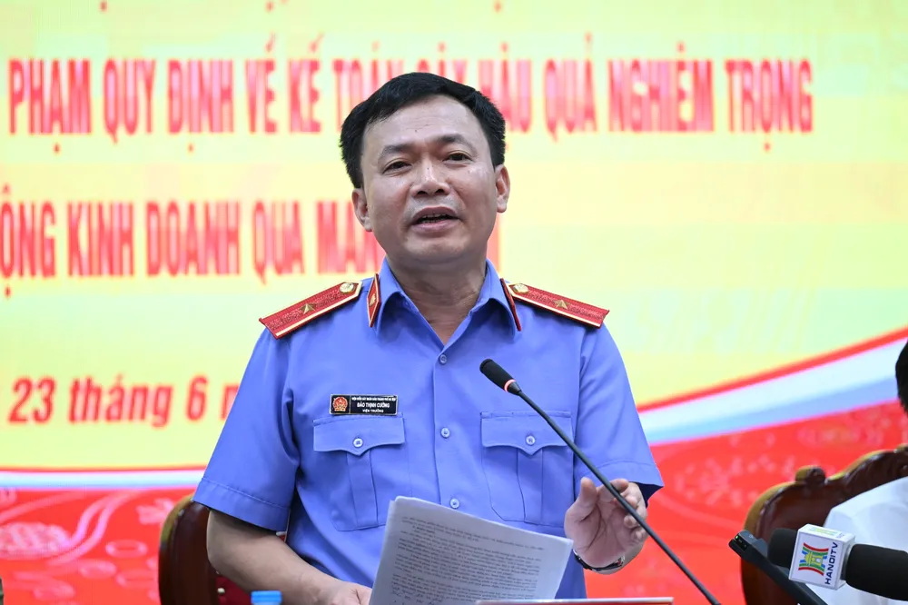 Ông Đào Thịnh Cường chia sẻ quan điểm của cơ quan công tố tại hội nghị. Ảnh: ĐỖ TRUNG DSC_1326.JPG