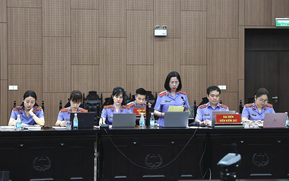 Đại diện viện kiểm sát tại phiên tòa z6737024395957_c6ca91e7067252a4c36a1557d2a5fe8f.jpg