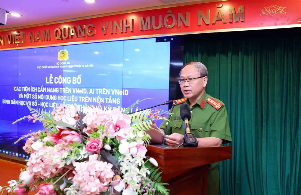 Đại tá Ngô Như Cường, Phó Cục trưởng C06 phát biểu tại lễ công bố. Ảnh: PHẠM KIÊN 2747.jpg