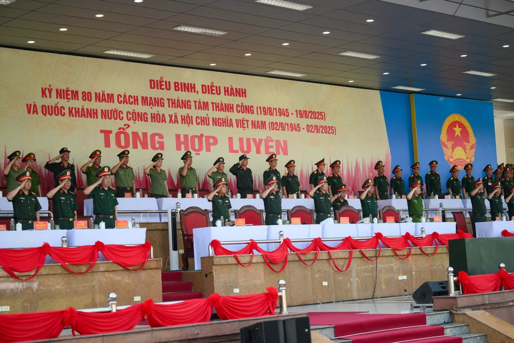 Các đại biểu của 2 bộ Công an và Quốc phòng dự buổi tổng hợp luyện. Ảnh: ĐỖ TRUNG DSC_5504.JPG