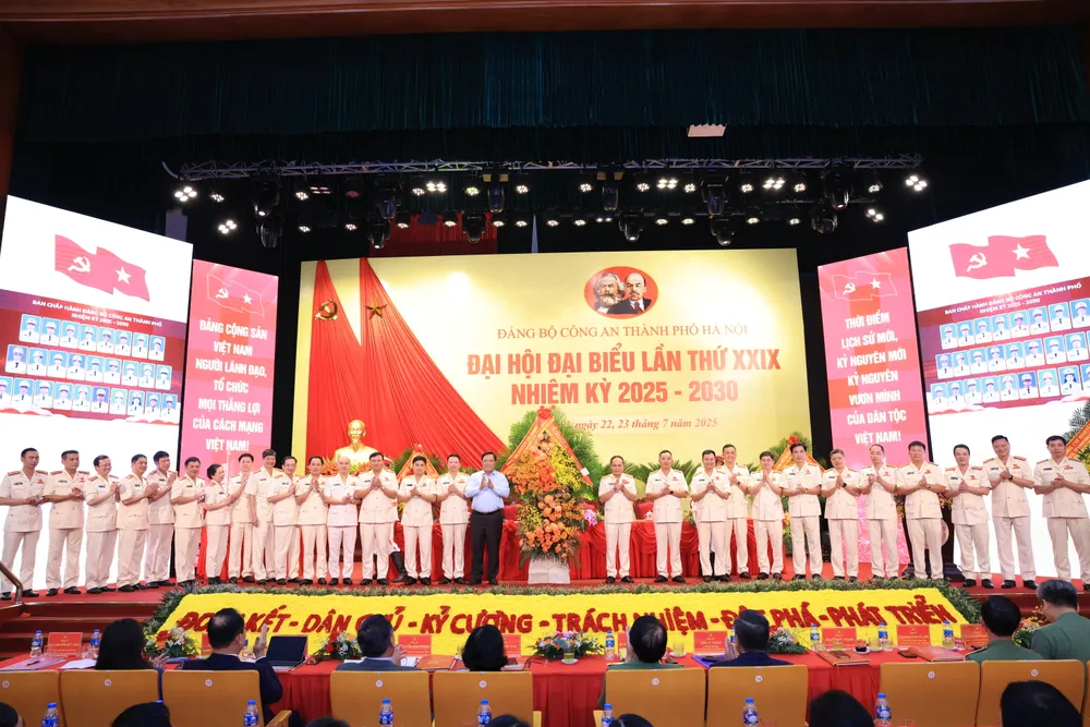 Ban Chấp hành Đảng bộ Công an TP Hà Nội 084A6655.JPG