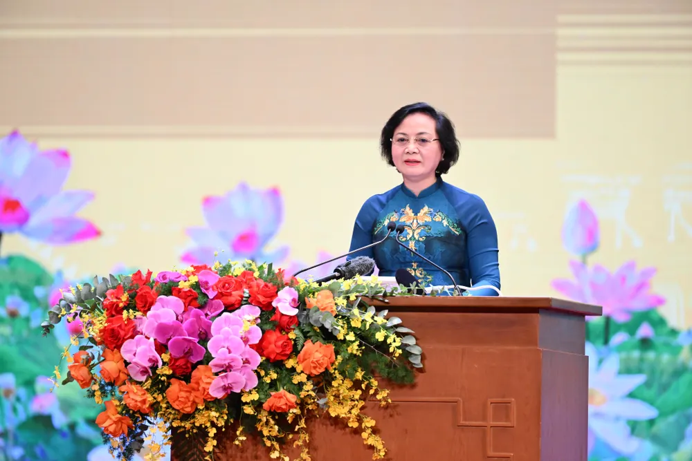 Bộ trưởng Bộ Nội vụ Phạm Thị Thanh Trà báo cáo về công tác chăm sóc người có công với cách mạng. Ảnh: ĐỖ TRUNG DSC_9906.jpg