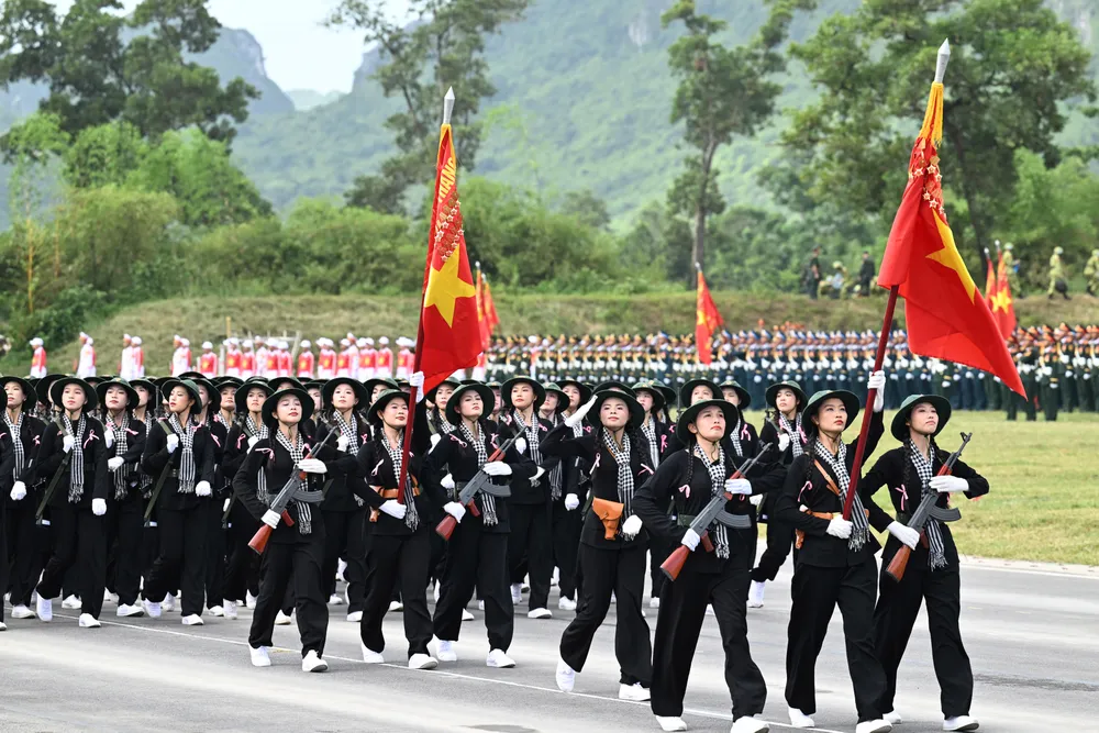 Khối nữ du kích miền Nam DSC_6115.JPG