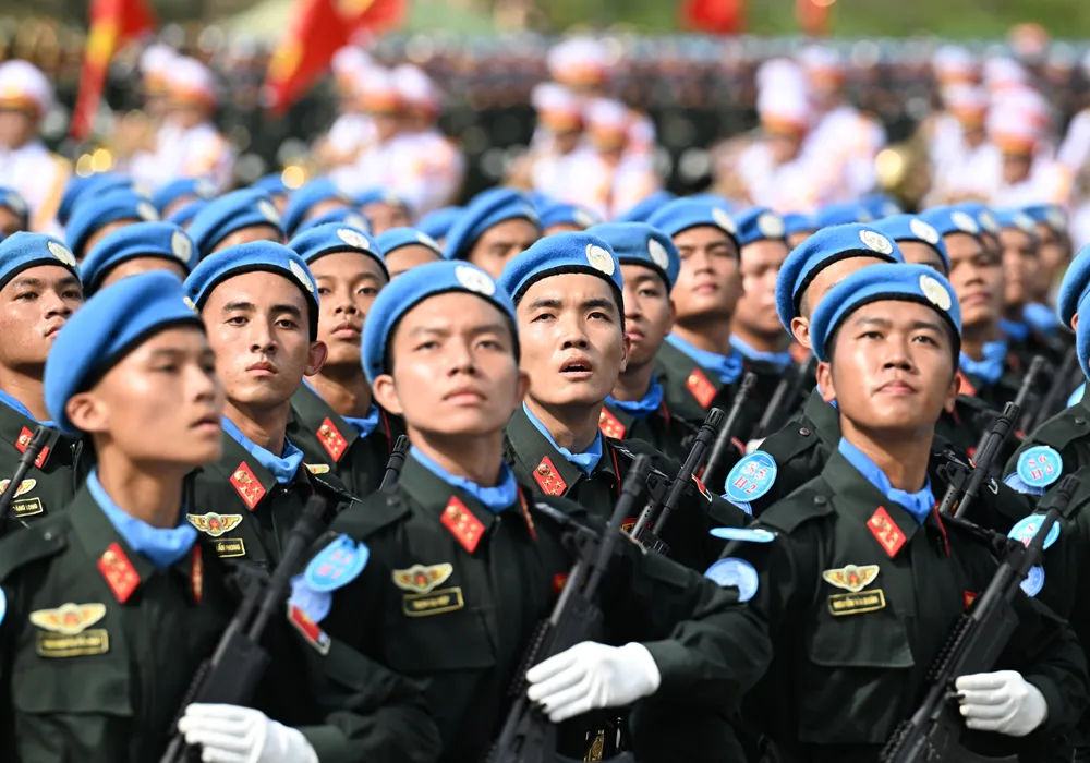 Cùng với đó là khối nam gìn giữ hòa bình của Bộ Công an DSC_6549.JPG