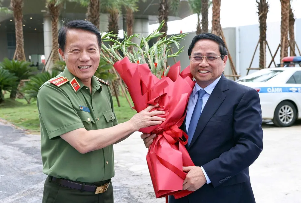 Premierminister Pham Minh Chinh nahm an der Eröffnungszeremonie des Nationalen Datenzentrums teil. Foto: VIET CHUNG z6919720060233_3529110d7981a5ca890d0584df7e7f16.jpg