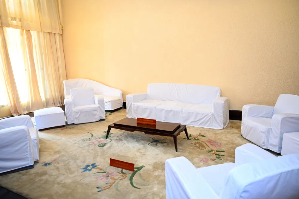 مساحة غرفة المعيشة DSC_9000.JPG