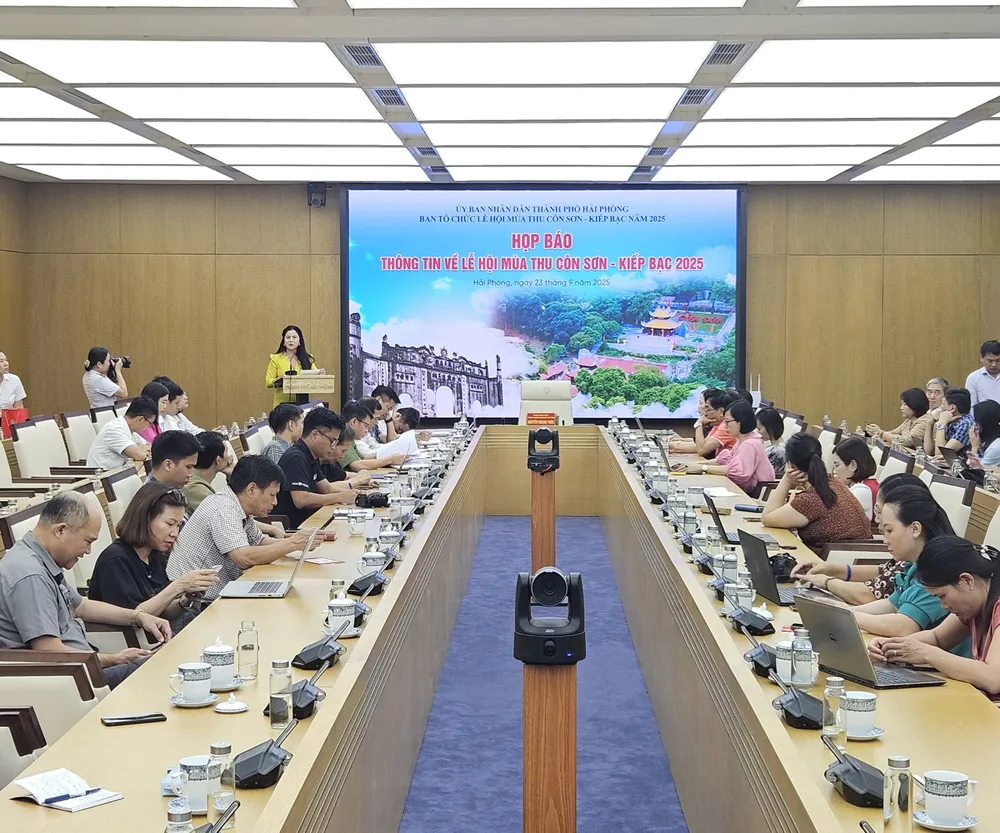 Quang cảnh buổi họp báo z7041529393500_5a76706e117a9b58a54268c195eef51c.jpg