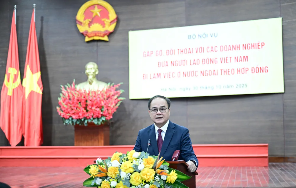 Thứ trưởng Bộ Nội vụ Vũ Chiến Thắng phát biểu khai mạc hội nghị. Ảnh: ĐỖ TRUNG DSC_3716.JPG