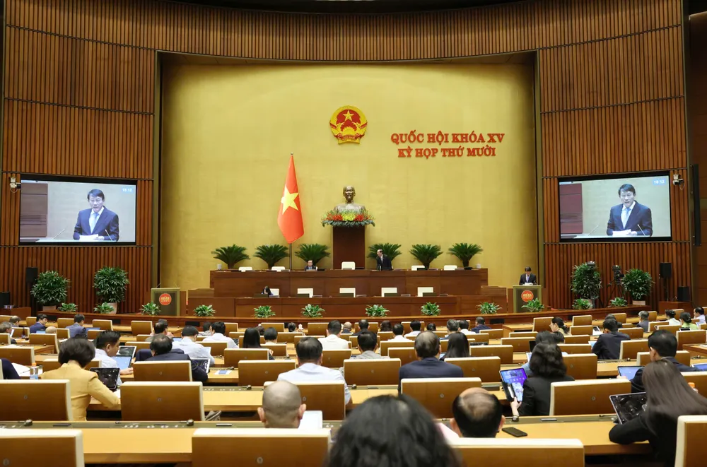 Quang cảnh phiên họp sáng ngày 31-10. Ảnh: QUANG PHÚC z7173237840911_3c3cc1e1aaaba8d8fb7724356b046cec.jpg