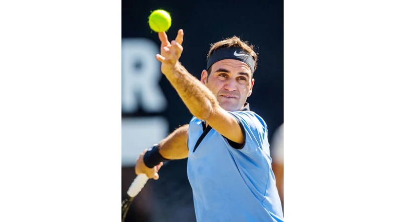 Roger Federer thua trận thứ 2 trong mùa