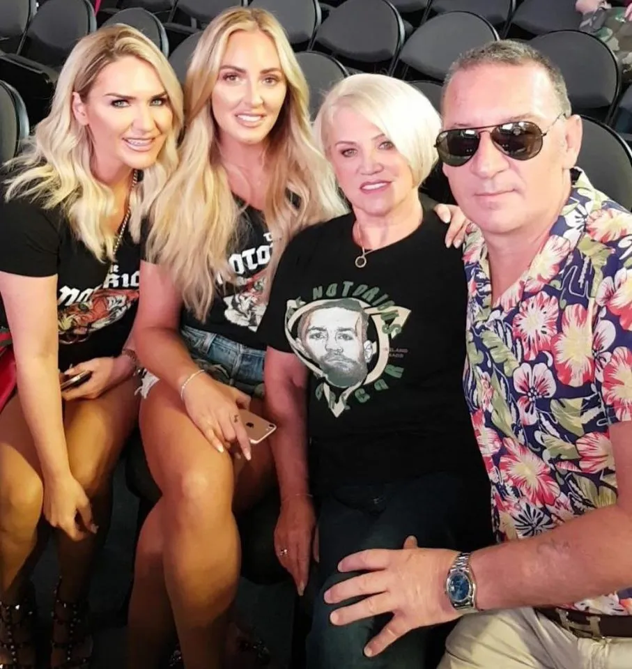 McGregor cho gia đình nghỉ dưỡng kiểu xa xoa ảnh 3