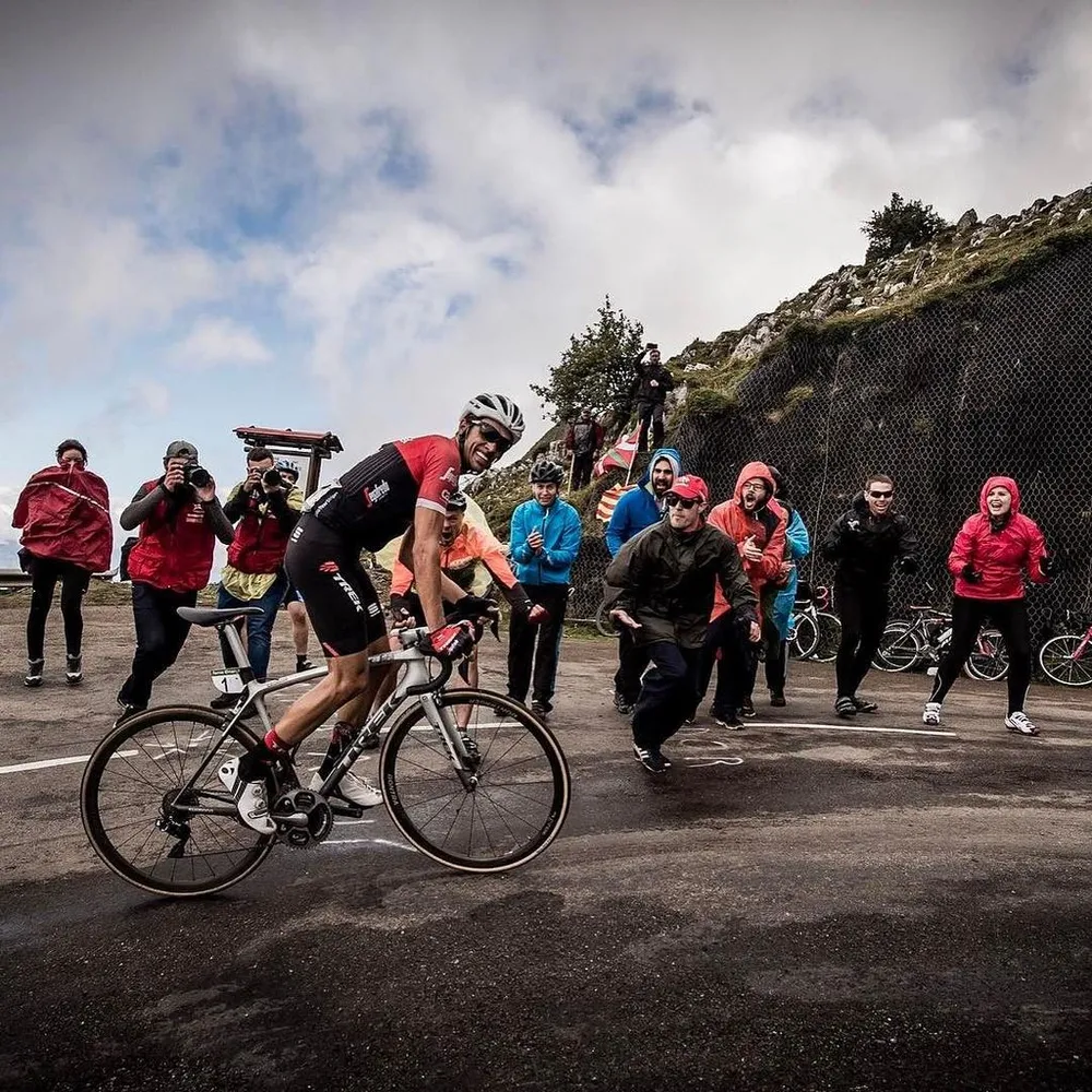 Vuelta a Espana 2017 - Chặng đua thứ 20: Contador thắng, nhưng Froome sẽ đăng quang ảnh 2
