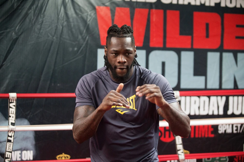 Deontay Wilder sẽ bảo vệ đai vô địch vào tháng 