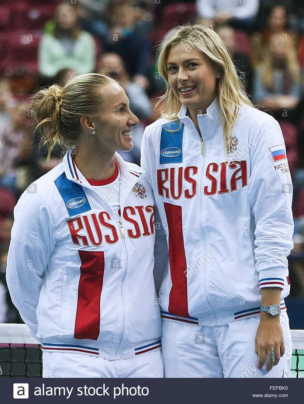 Sharapova luôn giữ khoảng cách với người khác ảnh 1