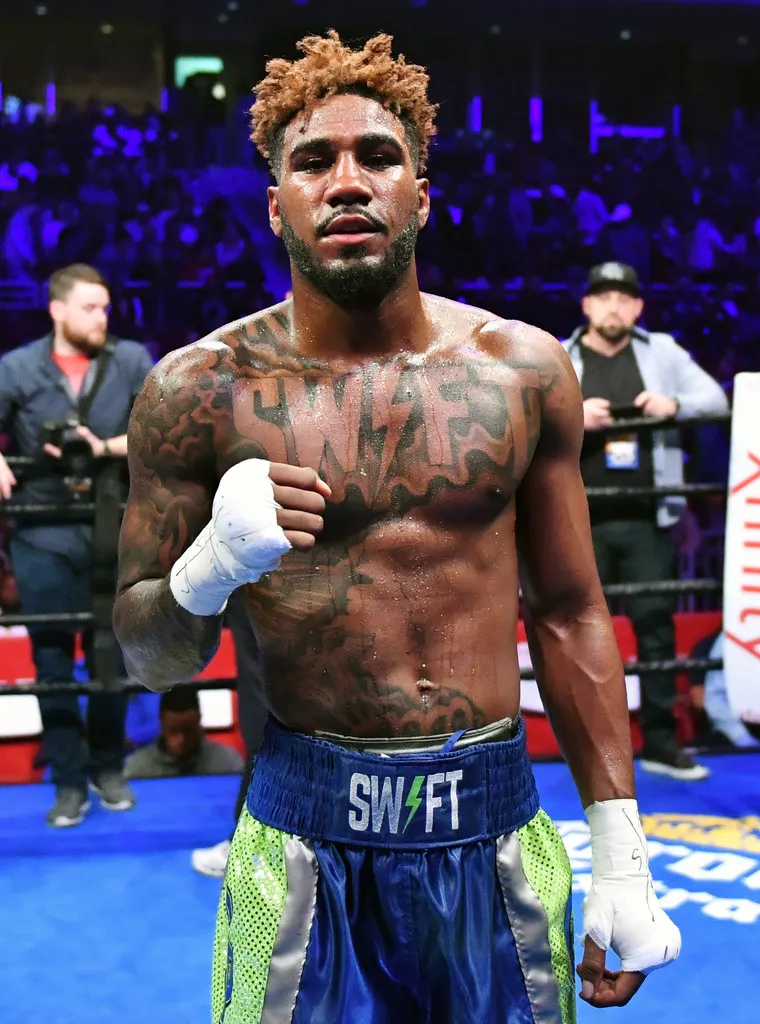 Hạ knock-out Lubin, Charlo bảo vệ đai vô địch hạng bán trung WBC ảnh 1