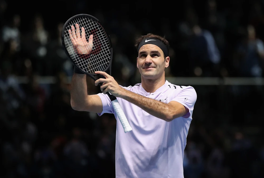 Roger Federer giành trận thắng thứ 50 trong mùa