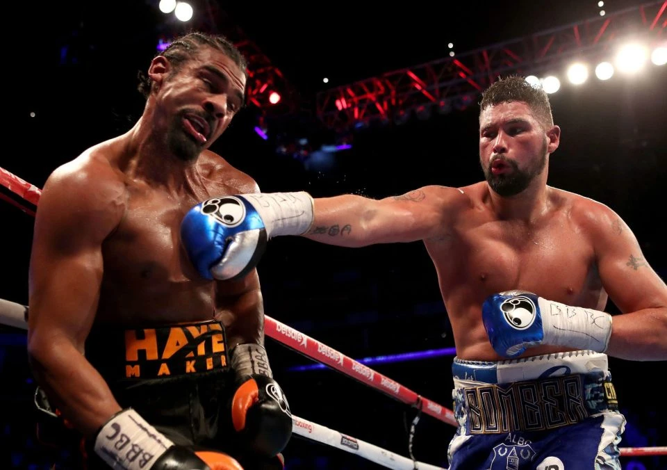 David Haye "ôi ngón chân" dính đòn Tony Bellew trong trận đấu hồi tháng 3