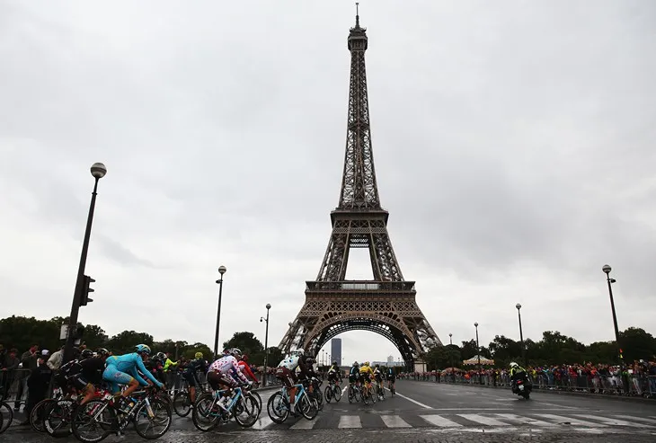 Tháp Eiffel và duyên nợ với Ronaldo, với thể thao ảnh 11 Tháp Eiffel và duyên nợ với Ronaldo, với thể thao ảnh 11