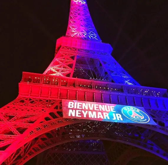 Tháp Eiffel và duyên nợ với Ronaldo, với thể thao ảnh 15 Tháp Eiffel và duyên nợ với Ronaldo, với thể thao ảnh 15