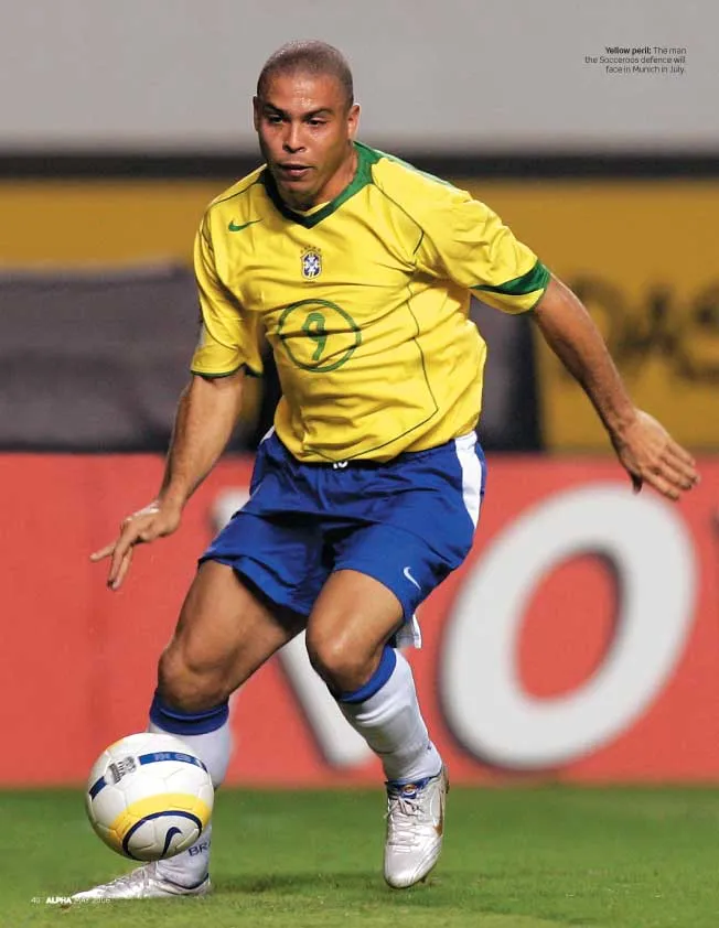 Hết Maradona, Rivaldo, đến Ronaldo “hạ thấp” Messi và CR7 ảnh 3