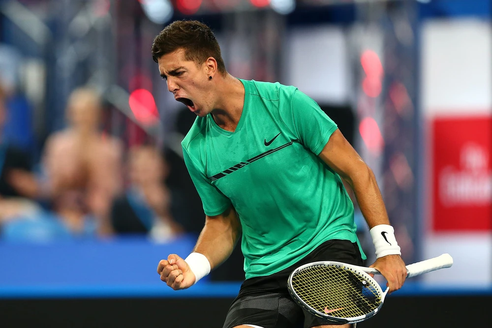 Không cần cơ bắp, Kokkinakis vẫn đang chơi rất hay ở Hopman Cup