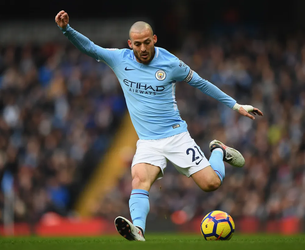 Silva luôn thể hiện tài năng và đức độ không chỉ với màu áo Man.City, mà còn cả với gia đình nhỏ