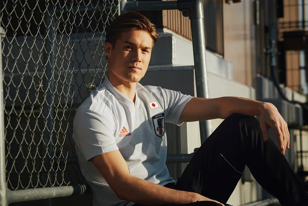 World Cup 2018: Áo đấu mới rực rỡ sắc màu! ảnh 8