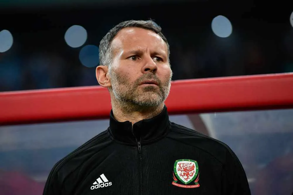 Xứ Wales thắng đậm Trung Quốc 6-0: Giggs ra mắt hoàn hảo, Bale lập kỷ lục ghi bàn ảnh 2