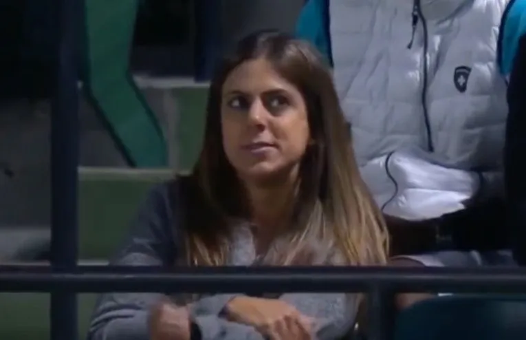 Wozniacki tố bị dọa giết trong trận thua Puig ảnh 2