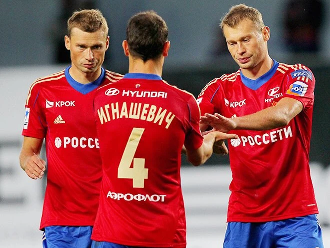 Bộ ba 108 tuổi của CSKA