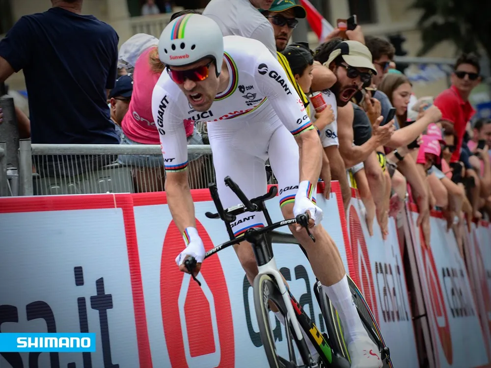 Giro d’Italia 2018: Ngày thứ… 2, Dumoulin vẫn khoác Áo hồng ảnh 4