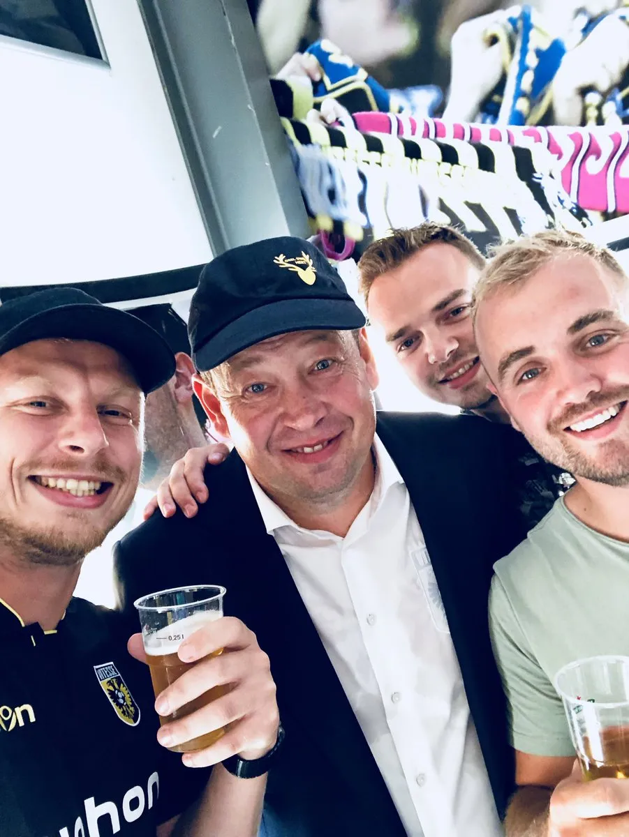 Thắng “5 sao”: Bạn thân Abramovich đi vào lịch sử của Vitesse ảnh 3