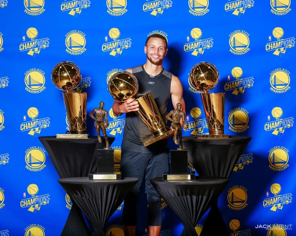 Stephen Curry nguyện làm "chiến binh" trọn đời