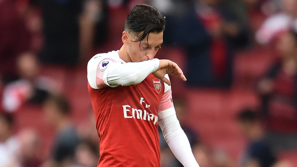 Ozil thể hiện 1 hình ảnh bạc nhược trong mùa giải năm nay