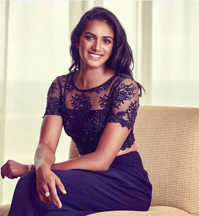 PV Sindhu giàu nhất Asiad nhưng toàn đeo... trang sức bằng bạc