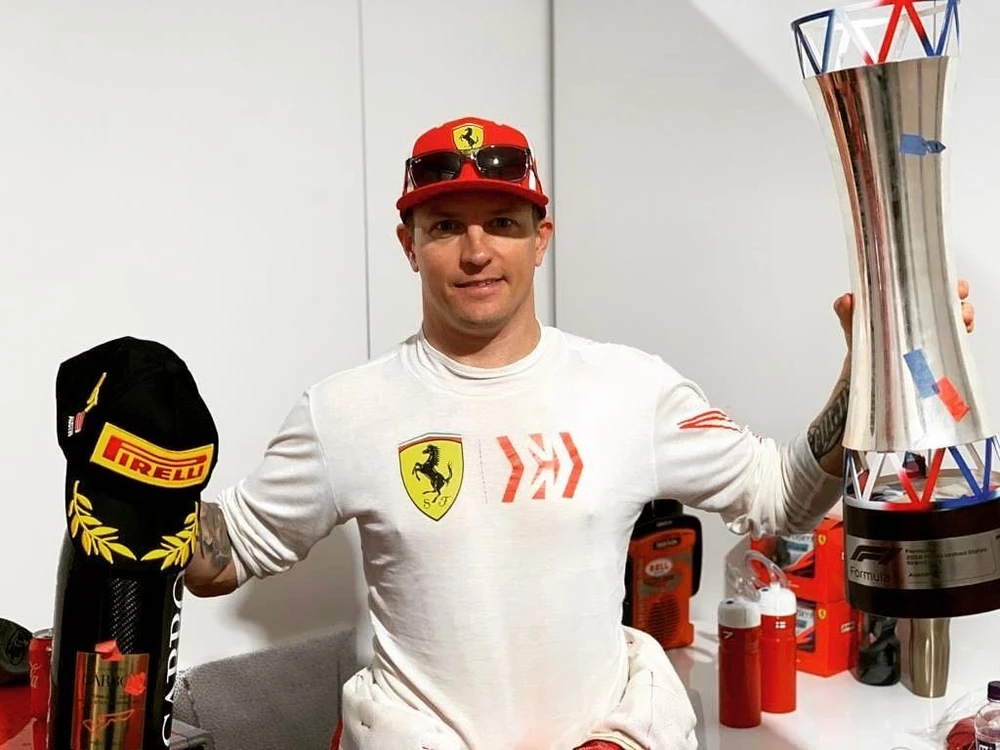 Raikkonen giành chiến thắng đầu tiên từ năm 2013