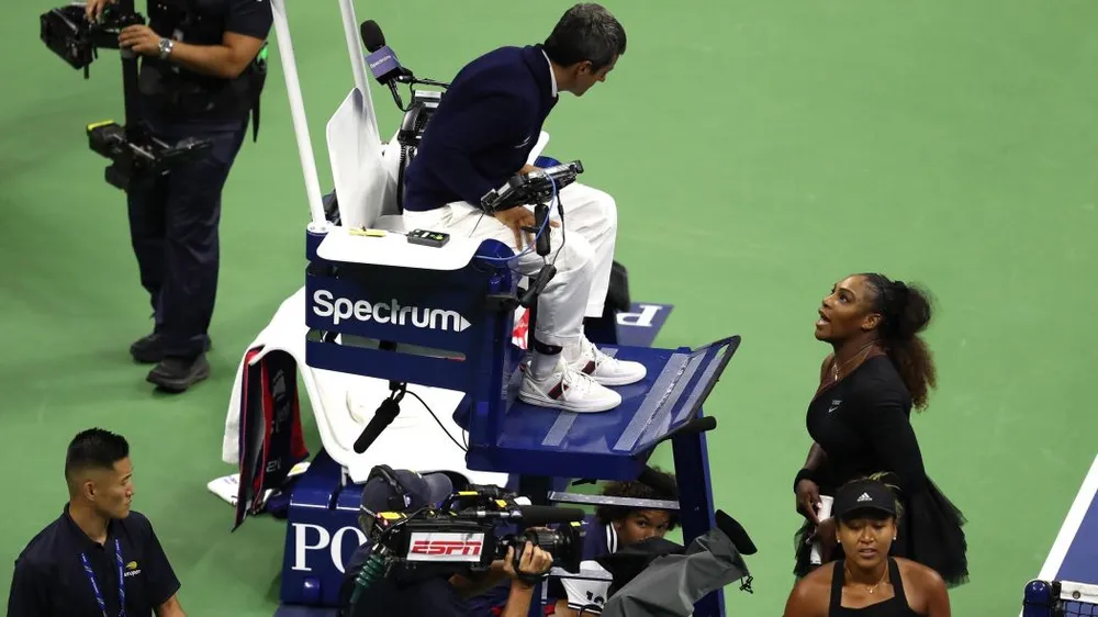 Nhịp điệu WTA Tour: Serena bị phạt 17 ngàn USD vì lỗi phản ứng ở US Open ảnh 1