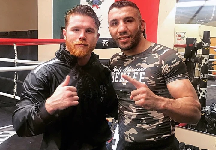 Canelo (trái) và Yildirim