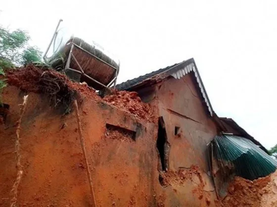 Mưa lũ khiến 4 người chết và mất tích, Nhà máy thủy điện Hố Hô xả lũ  ảnh 12