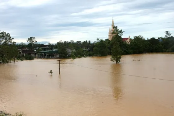 Mưa lũ khiến 4 người chết và mất tích, Nhà máy thủy điện Hố Hô xả lũ  ảnh 10