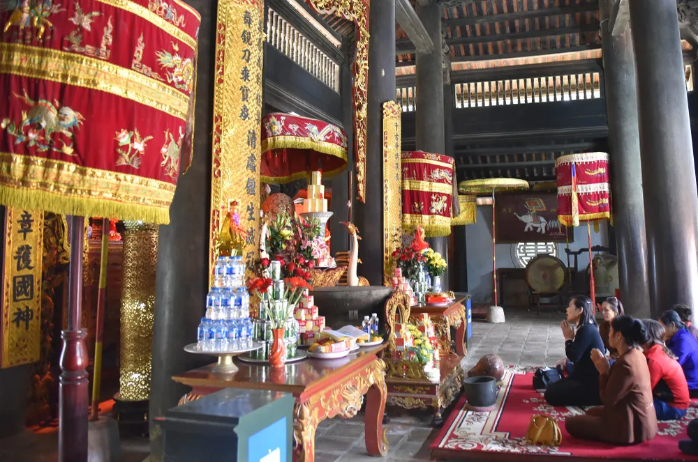 Đền Bà Triệu là chốn linh thiêng của người xứ Thanh và người dân trong khu vực Đền Bà Triệu là chốn linh thiêng của người xứ Thanh và người dân trong khu vực