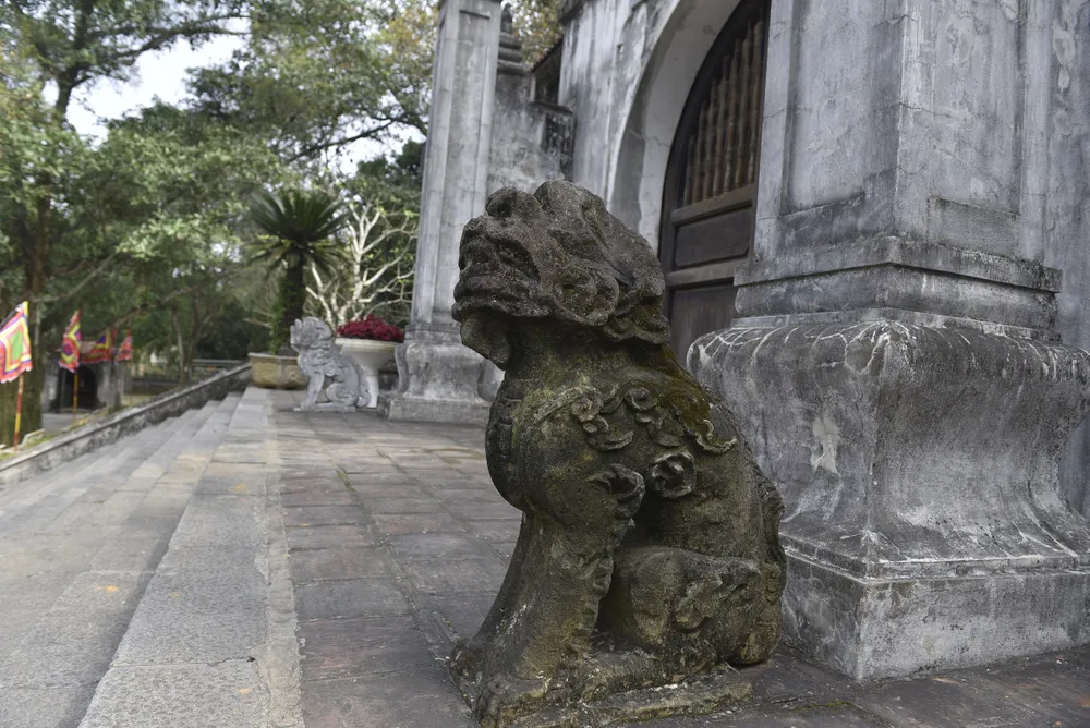 Nghê canh cổng Nghê canh cổng