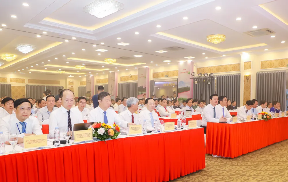 Lãnh đạo TPHCM và các tỉnh tham dự chương trình ký kết hợp tác