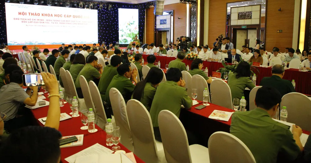 Các đại biểu tham dự hội thảo đại biểu.JPG