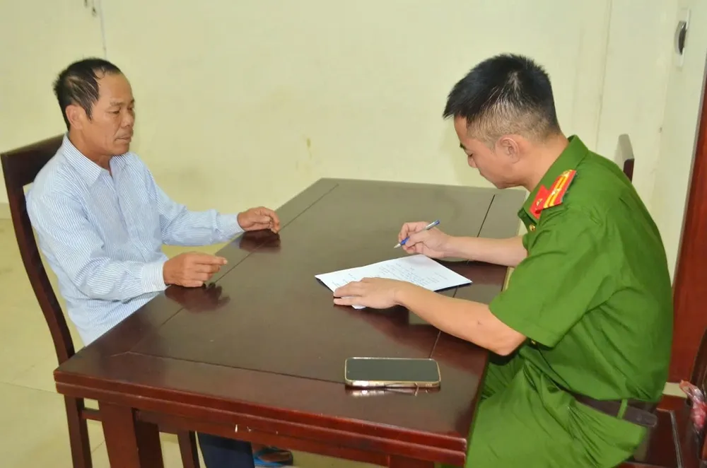 Công an làm việc với đối tượng Lương Văn Dương lương văn dương.jpg