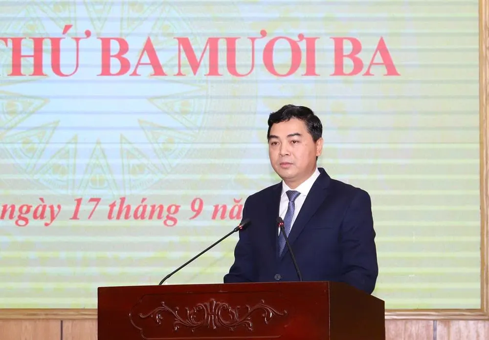 Tân Chủ tịch UBND tỉnh Thanh Hóa Nguyễn Hoài Anh phát biểu nhận nhiệm vụ ô Hoài Anh.jpg
