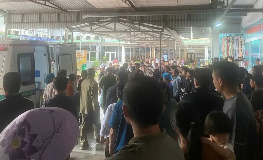 Sự việc đối tượng Vỹ tấn công nhân viên y tế và người nhà bệnh nhân khiến nhiều người quan tâm, lo lắng. Ảnh: N.T Sự việc đối tượng Vỹ tấn công nhân viên y tế và người nhà bệnh nhân khiến nhiều người quan tâm, lo lắng. Ảnh: N.T