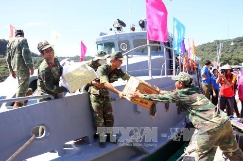 “堅江省青年為故鄉海島”活動（圖片來源：越南通訊社）