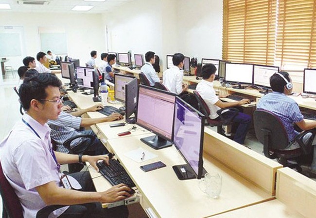 資訊企業培訓人才為發展服務。
