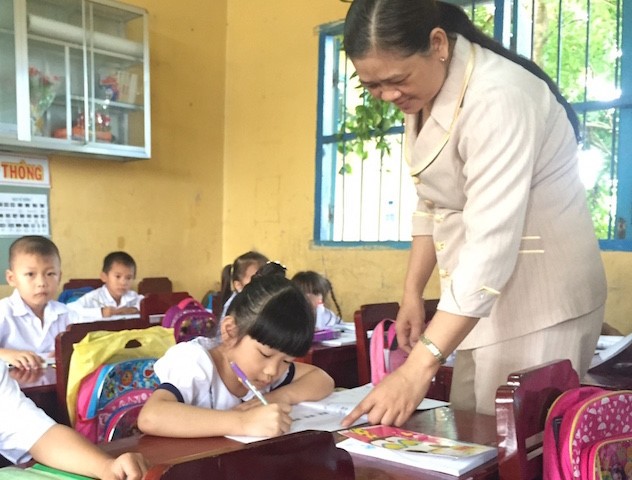 ​芹苴市目前有逾1300名是台灣、韓國等混血兒，但現仍有402名因未辦理出生證明而不能上學。